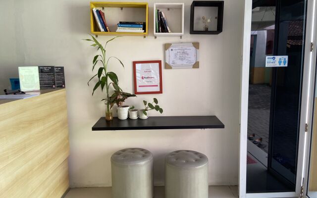 RedDoorz near RSUD Margono Purwokerto 3