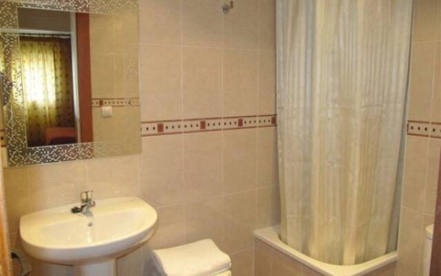 Hostal y Apartamento Molí de Mar