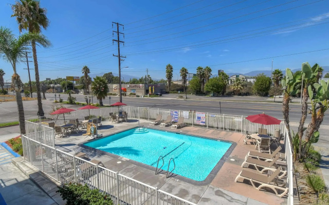 Motel 6 San Bernardino, CA - South