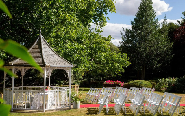 Alton House Hotel