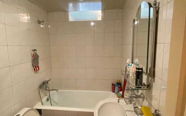 Apartment near Airport and station Charbakh