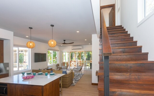 Casa Palmera 2 Bedroom Home by RedAwning