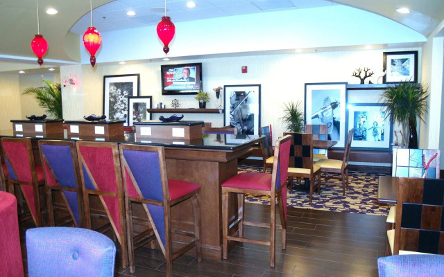 Hampton Inn Richmond Airport