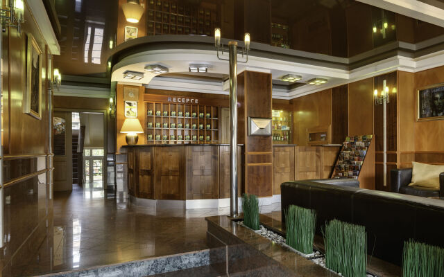 Hotel OYA