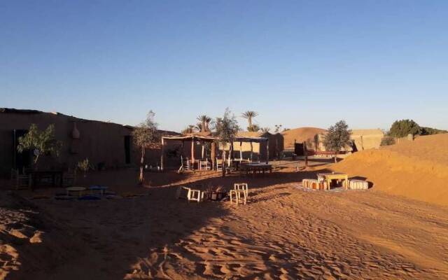 Sahara Camp & Camel Trek