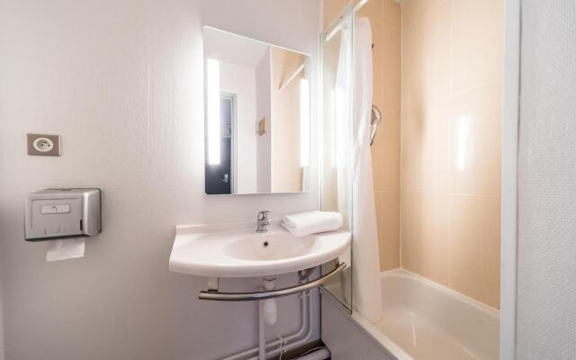 B&B HOTEL Le Mans Sud