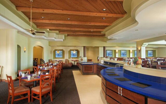 Hilton Phoenix Airport