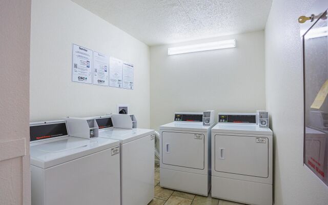 Motel 6-Vicksburg, MS