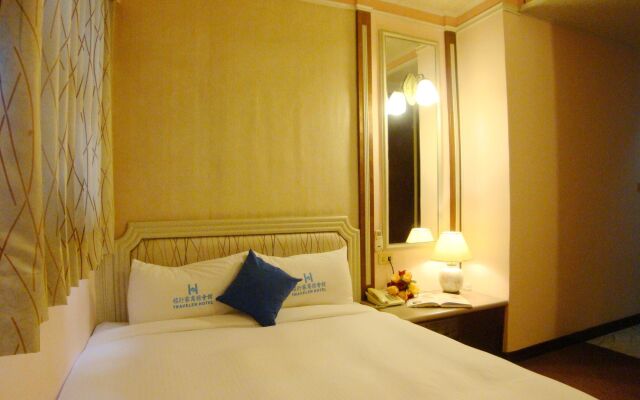 Traveler Hotel