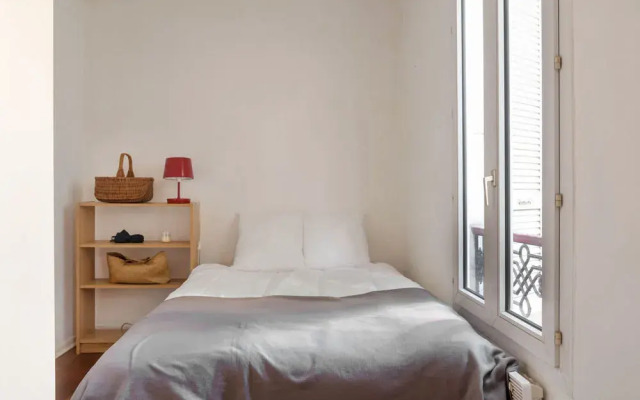 Studios Paris Bed & Breakfast - Le Jardin de Montmartre