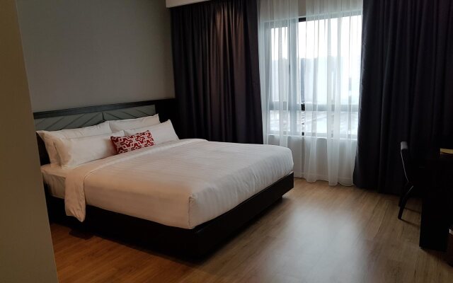 M Suites Hotel
