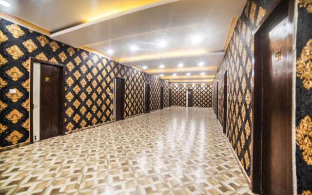FabHotel R D Green