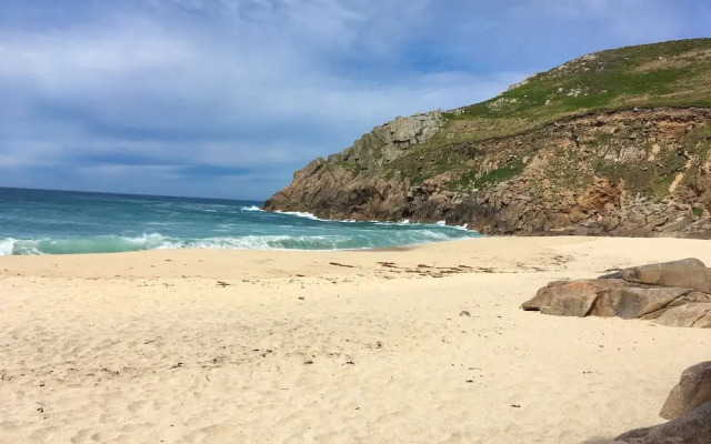 Swallows Nest