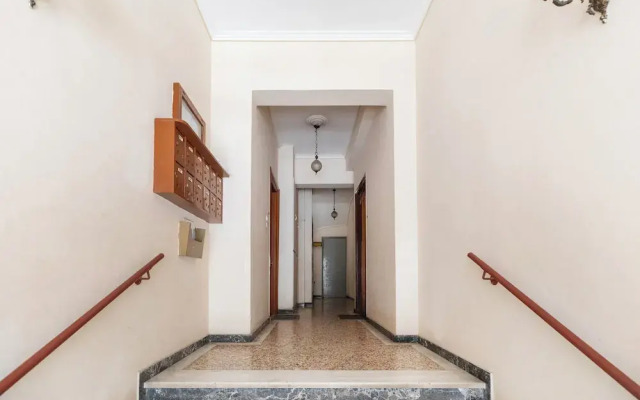 Les Nuances de Blue 1-BR Apt in Athens