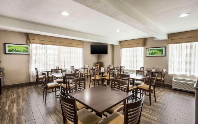 Sleep Inn Kansas City International Airport
