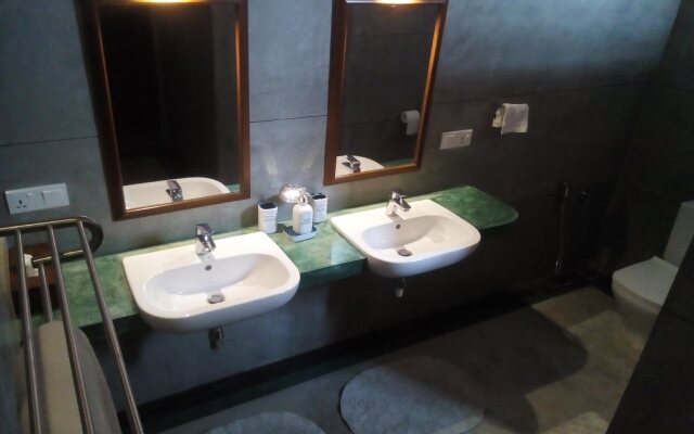 Yoho Monsoon Villa