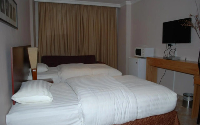 Times Square Suite Hotel