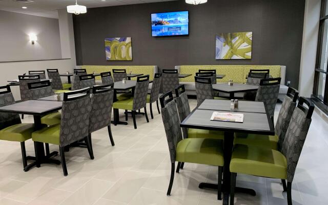 Best Western Plus Clarks Summit Scranton