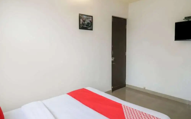Aero Studio by OYO Rooms