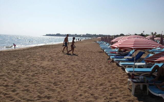 Summer Rose Hotel