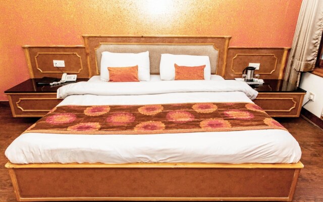 Hotel Subash International