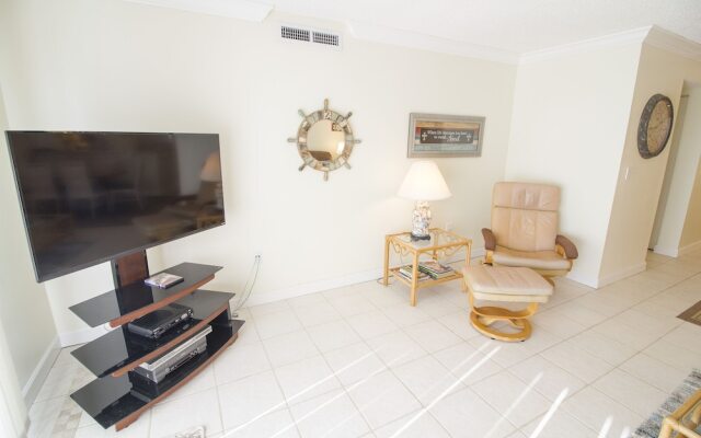 Beach & Tennis 201 by Vtrips