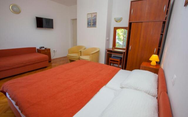 Apartments Ankora