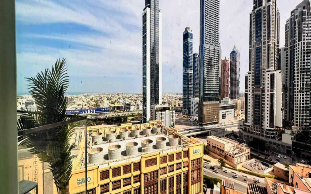 OYO HOME 1349 Burj Crown Luxury 1bed Apartment