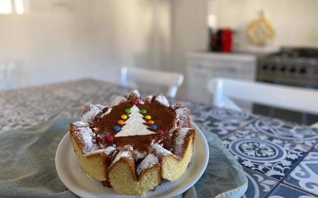 Clua Holiday House