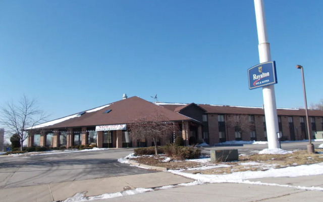 Baymont Inn and Suites