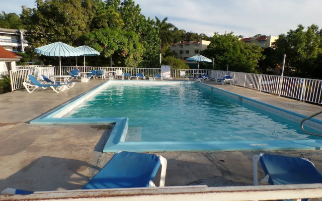 Sky View Beach Studio At Montego Bay Club Resort