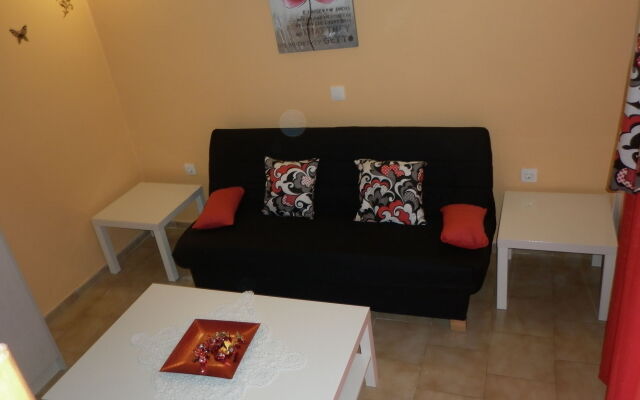 Eleni Family Apartments