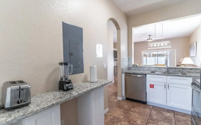 402 Regal Palms