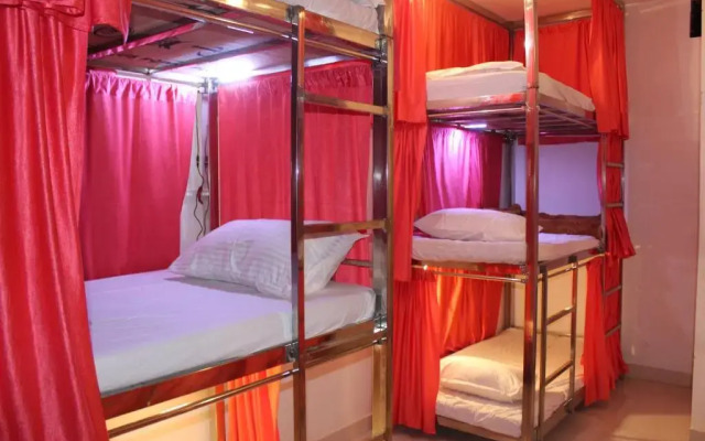 Sunset Backpackers Hostel