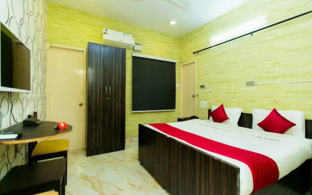 OYO 6869 ECR Grand Residency