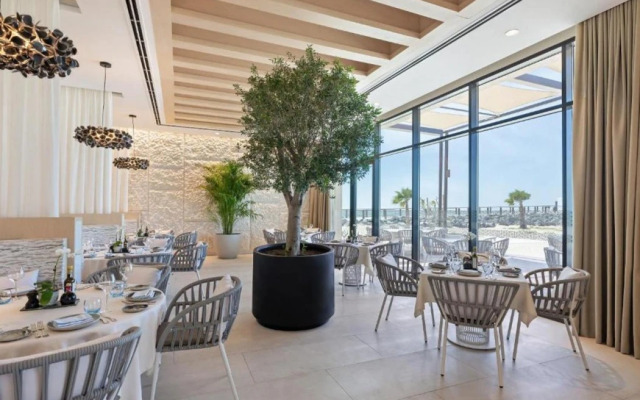Bab Al Nojoum Hudayriyat Villas
