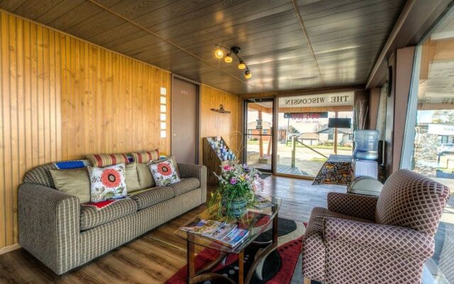 The Wisconsin Wood Inn