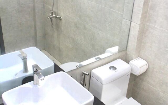 Midmost Boutique Hostel