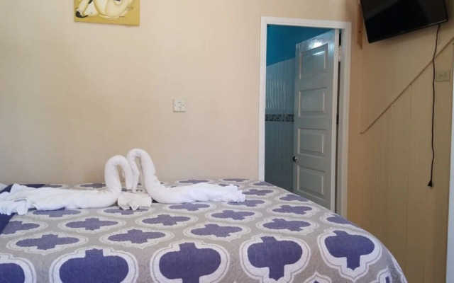 Holiday House at Villa Montego