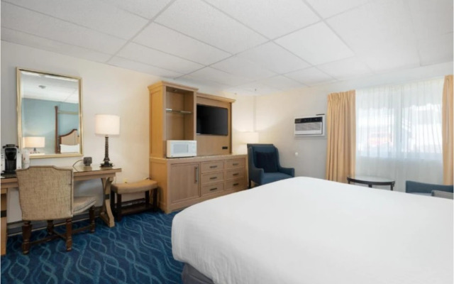 Boothbay Harbor Inn