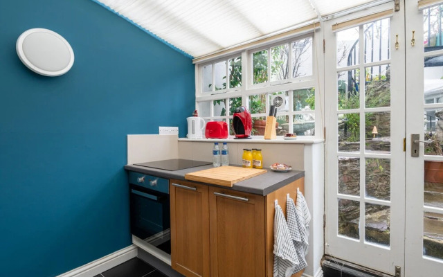 Hummingbird Maisonette by Robin Estates