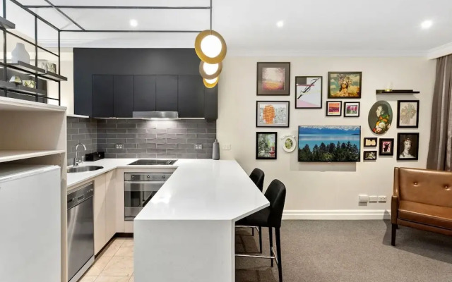Kozyguru | Sydney Cbd | Stylish Studio
