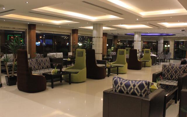 Meral Crown Hotel