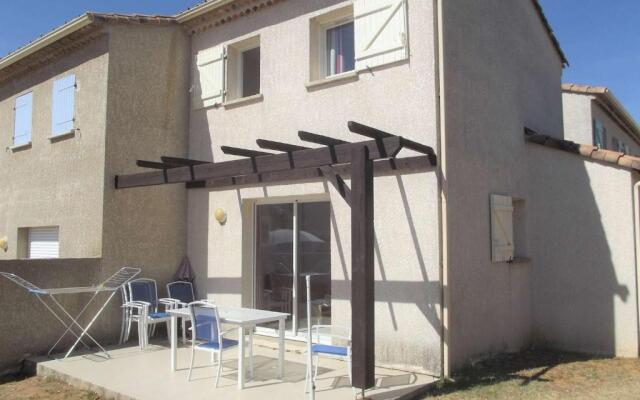 Appartement Salavas, 4 pièces, 8 personnes - FR-1-382-165