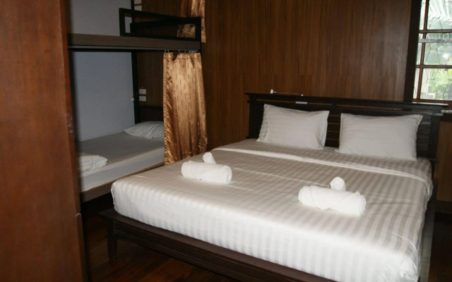 Yuan Hostel