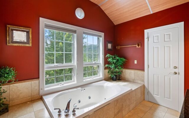 3 Bears at Topnotch Resort & Spa