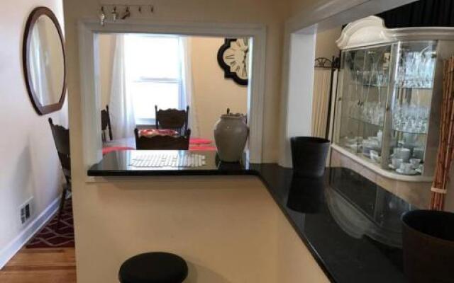 Private Room 1 Near NYC/EWR/OutletMall