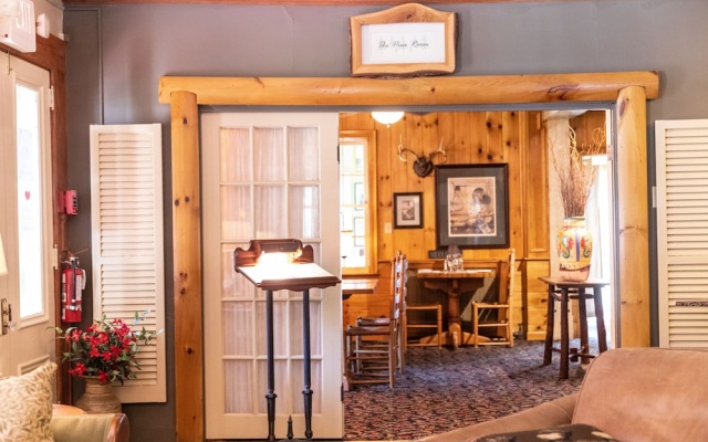 Waybury Inn