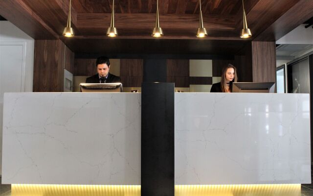 Empire Suites