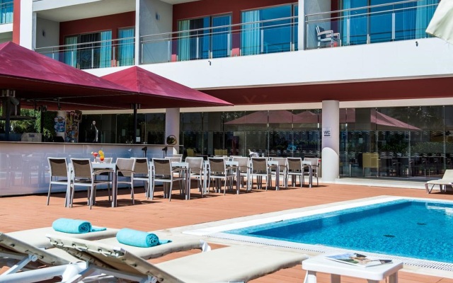 Areias Village Beach Suite Hotel